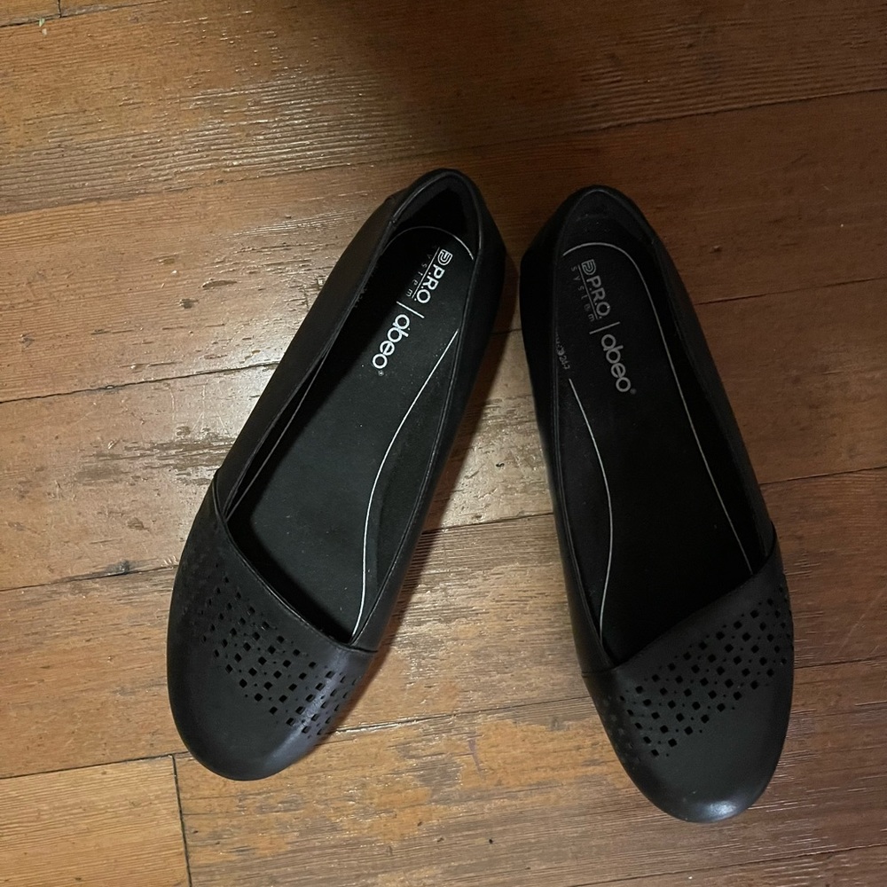 Abeo Fleur Black. New without tags.